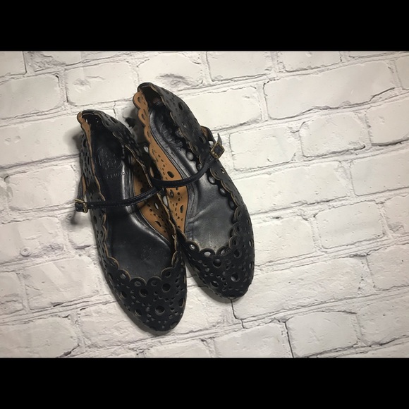 Tory Burch size 5 1/2 flats - Picture 1 of 5